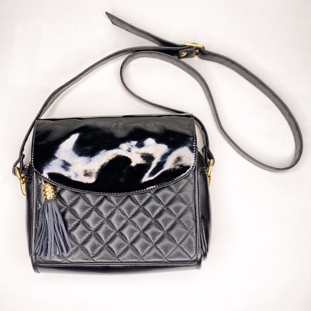 Diamicci | Black Patent Flap Tassle Shoulder Bag